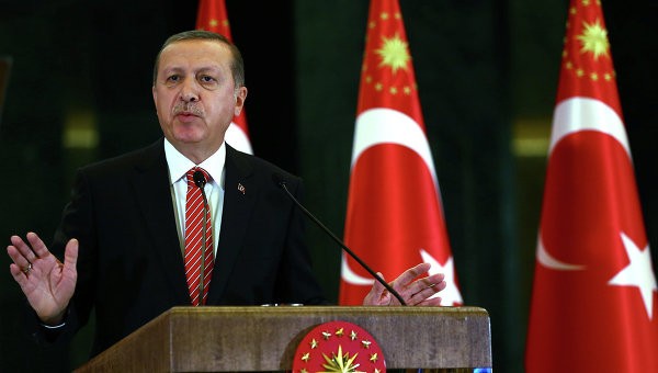 Tổng thống Thổ Nhĩ Kỳ Recep Tayyip Erdogan từ chối tham gia liên minh chống IS ở Syria do Nga dẫn đầu. Ảnh: AP