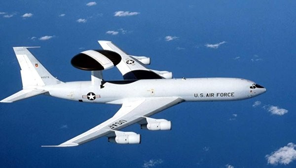 máy bay chỉ huy và cảnh báo sớm Boeing E-3 Sentry