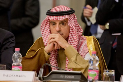 Ngoại trưởng Saudi Arabia Adel al-Dzhubeyr cho rằng, Tổng thống Syria Bashar al-Assad phải bị hạ bệ bằng vũ lực. Ảnh: AP