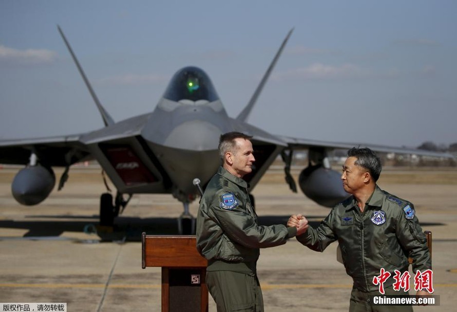 Mỹ đưa F-22 tới Hàn Quốc, báo Trung Quốc nói ‘bầy sói đang đến’