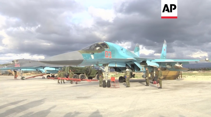 Không quân Nga tiếp tục không kích khủng bố ở Syria