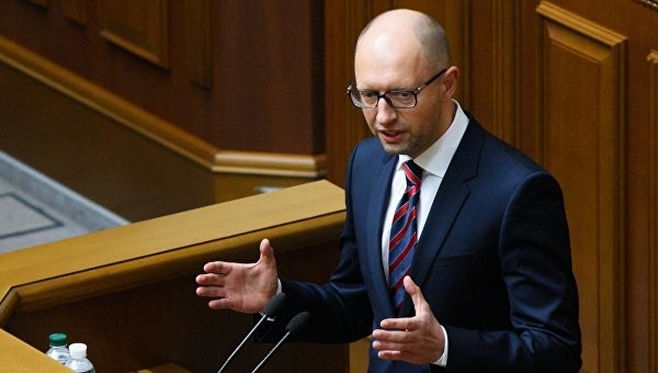 Thủ tướng Arseniy Yatsenyuk bị tình nghi nhận hối lộ 3 triệu USD. Ảnh: RIA Novosti