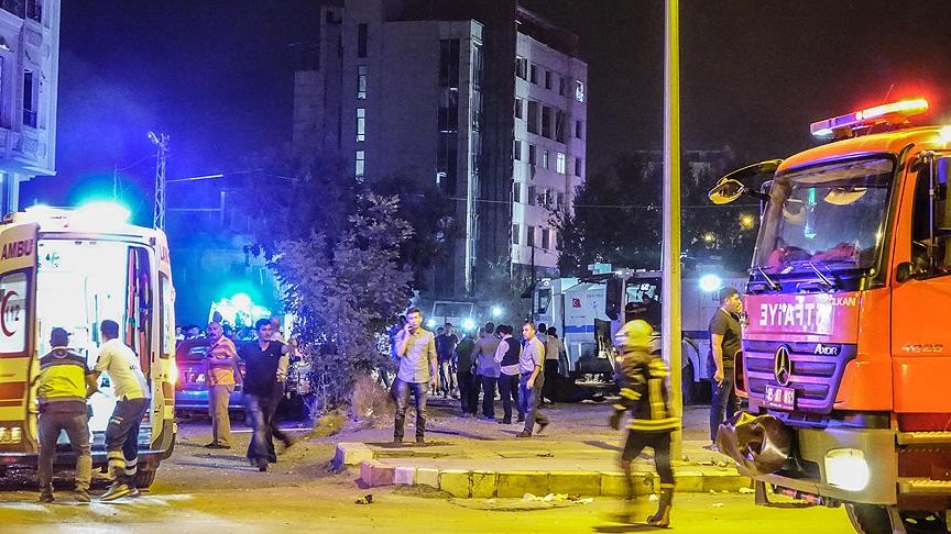 Hiện trường vụ đánh bom khiến hơn 40 người thương vong. Ảnh: Anadolu