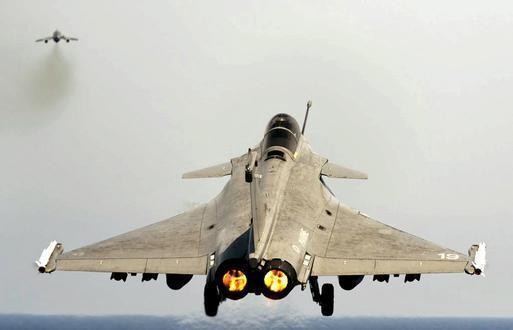 Ấn Độ mua gần 40 tiêm kích Rafale của Pháp. Ảnh: AFP