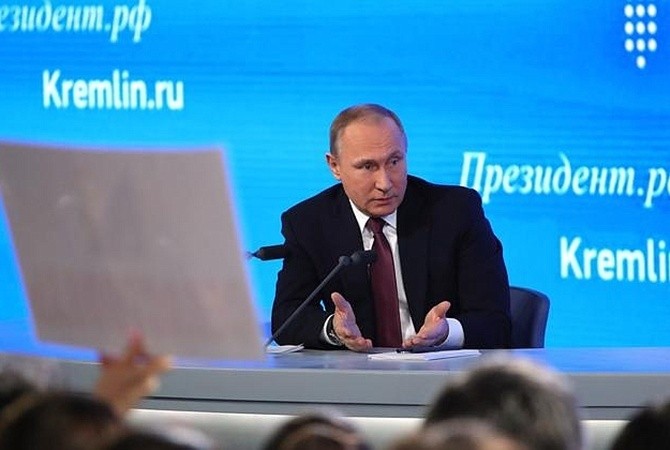 Tổng thống Nga Putin cho rằng, chính quyền: Kiev đang biến mình trở thành nạn nhân trong cuộc xung đột ở Donbass. Ảnh: Điện Kremlin