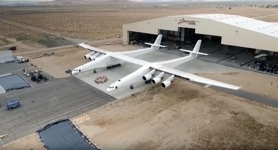 Lộ diện máy bay vận tải lớn nhất thế giới của Mỹ