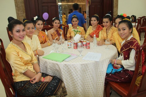 GIỚI TRẺ 24/7: TP.HCM tổ chức cho sinh viên Lào, Campuchia đón tết