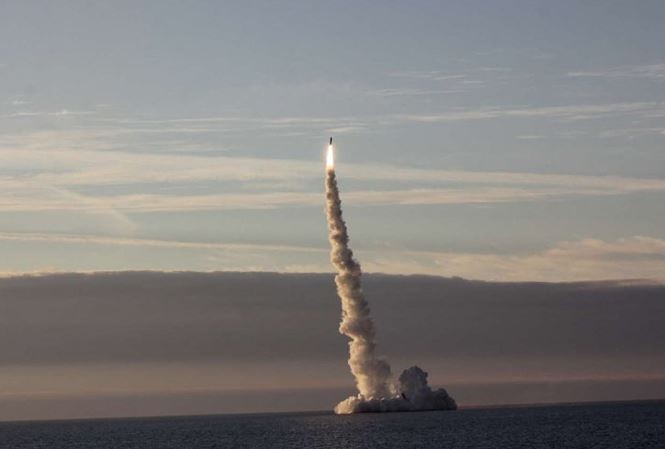 Truyền thông Mỹ cảnh báo sức mạnh tàu ngầm mang tên lửa siêu thanh Nga