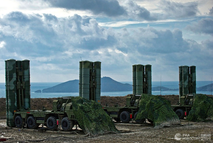 Nga tuyên bố triển khai xong S-400 ở Crimea. Ảnh: RIA Novosti