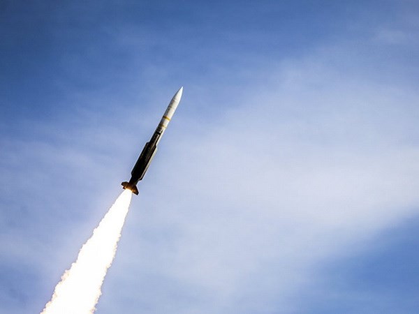 Nga khẳng định không chia sẻ công nghệ tên lửa đạn đạo với Triều Tiên