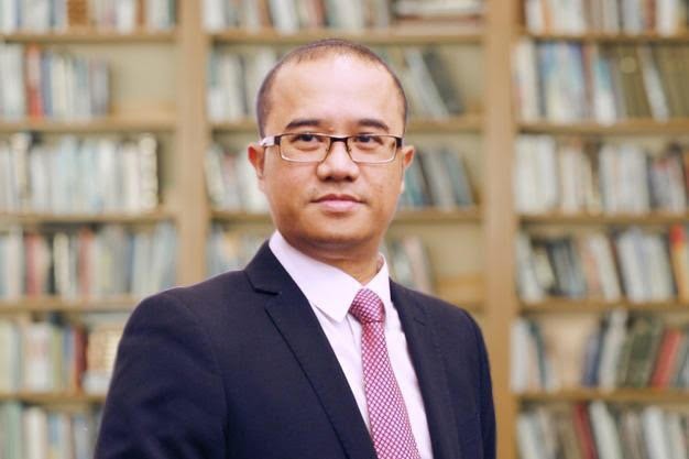 Thầy Nguyễn Trúc Lê, Hiệu trưởng Trường Đại học Kinh tế - Đại học Quốc gia Hà Nội.
