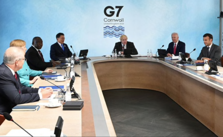 Các lãnh đạo G7 cùng khách mời là Thủ tướng Úc và Thủ tướng Hàn Quốc trong cuộc gặp ở miền tây nam nước Anh. (Ảnh: Reuters)