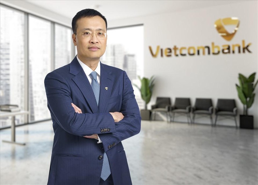 Trước khi làm Chủ tịch ông Phạm Quang Dũng là Thành viên HÐQT kiêm Tổng Giám đốc Vietcombank từ 11/2014 đến nay 
