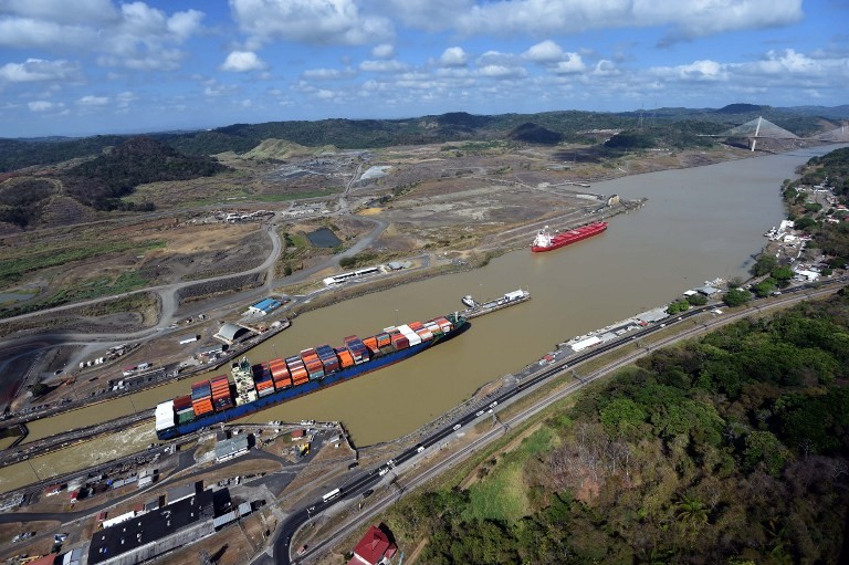 [ẢNH] Ngắm nét quyến rũ của kênh đào Panama từ trên cao