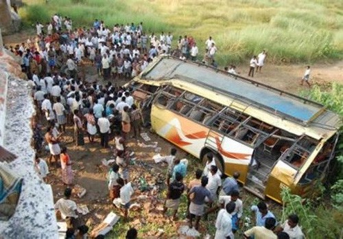 Hiện trường một vụ tai nạn giao thông tại Ấn Độ