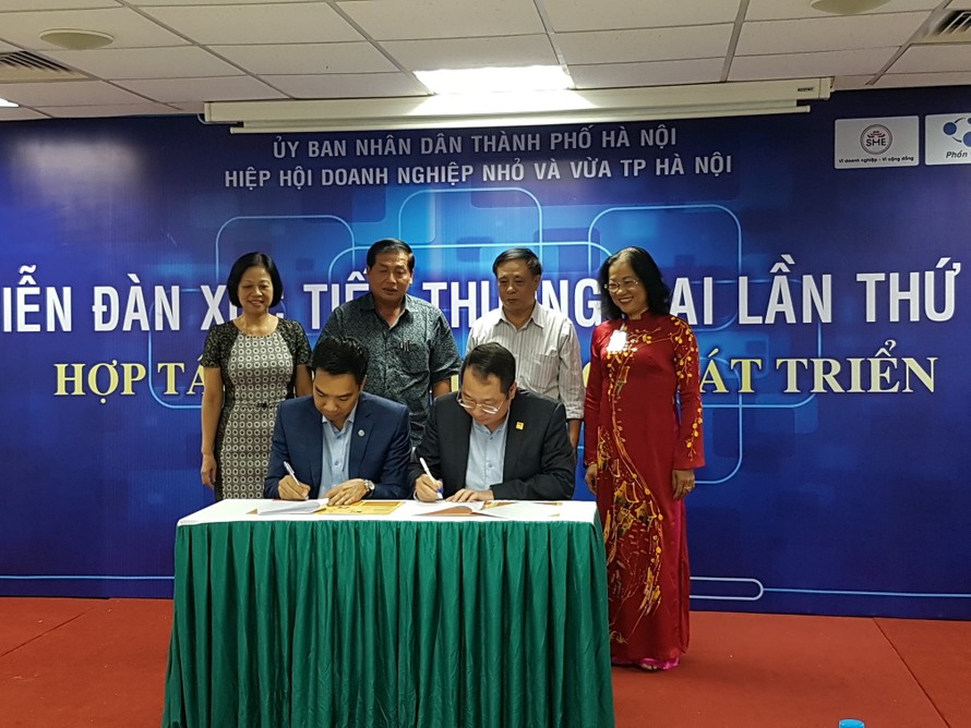 Lễ ký kết hợp tác giữa Hiệp hội DN Nhỏ và Vừa Hà Nội (HANOISME) và Cty TNHH DELTA E&C Việt Nam (DEC).
