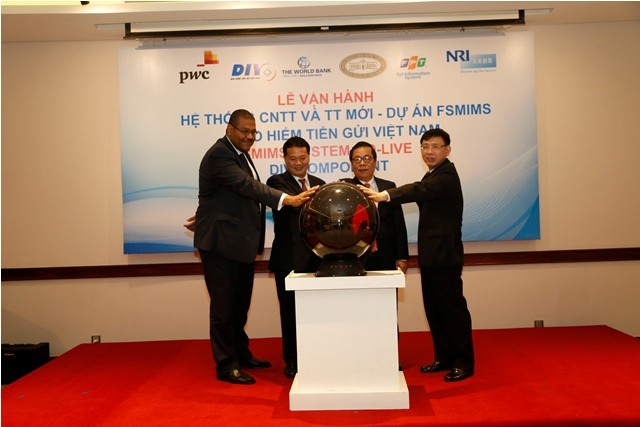 Đại diện Ngân hàng thế giới, Ngân hàng nhà nước Việt Nam, DIV, FPT chính thức vận hành Hệ thống CNTT và TT mới của DIV