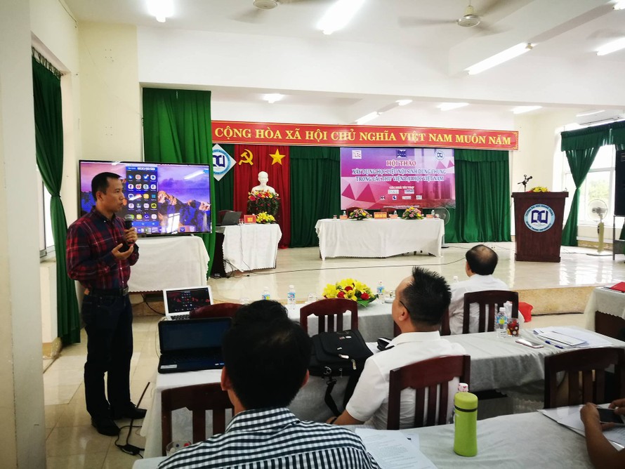 Ông Phạm Thúc Trương Lương – giới thiệu về giải pháp thư viện số Libol Digital và Bookworm tại Hội thảo