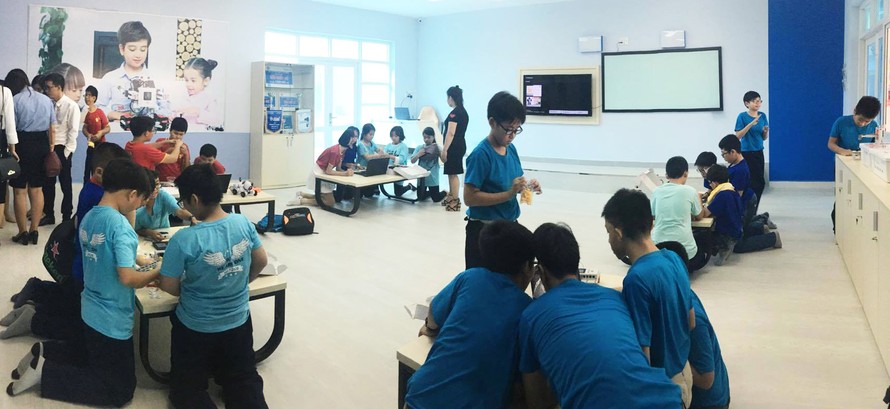 Trường THCS Nguyễn Văn Tố khánh thành Vesa Robotics Club