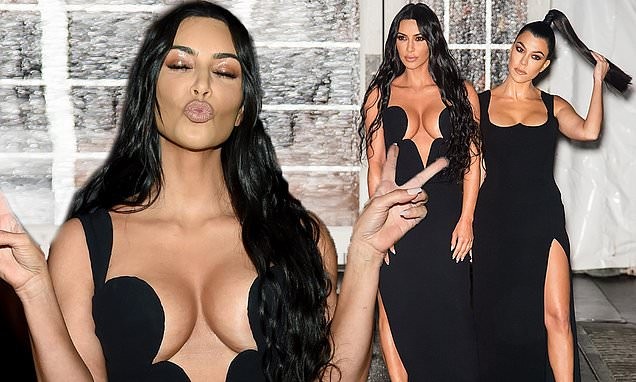 Kim Kardashian và chị gái khoe ngực đầy 'bỏng mắt'