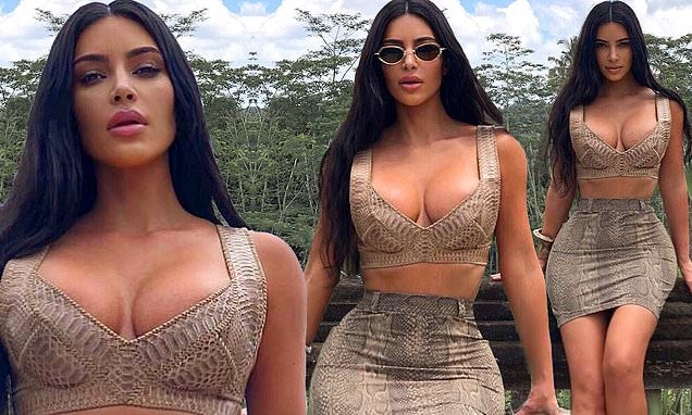 Kim Kardashian lại khiến fan phát 'sốt' với body nóng 'bỏng mắt'