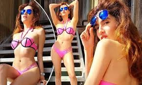 Mỹ nhân Hollywood tung ảnh bikini khoe body nuột nà, ba vòng gợi cảm