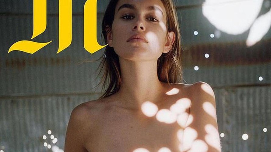 Con gái 20 tuổi của ‘huyền thoại’ Cindy Crawford để ngực trần lên bìa tạp chí