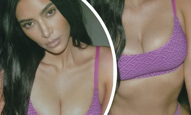 Kim Kardashian tung ảnh khoe thềm ngực cực gợi cảm