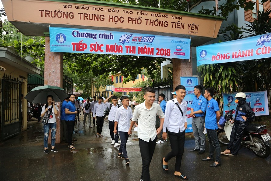 Gần 600 học sinh trường THPT Tiên Yên nghỉ học bất thường.