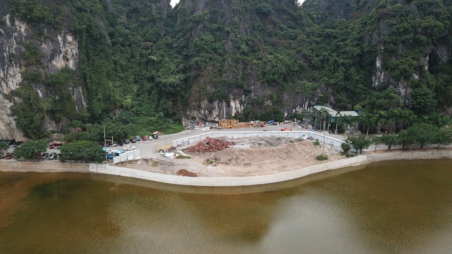 Dự án lấn hồ điều hòa, Quảng Ninh liên tục phê duyệt rồi lại tạm dừng
