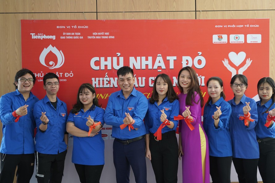 Chủ nhật Đỏ ngày hội hiến máu của đoàn viên thanh niên Quảng Ninh
