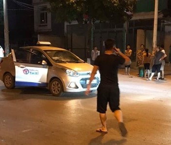 Quảng Ninh: Bắt giữ nghi phạm dùng dao uy hiếp cướp taxi