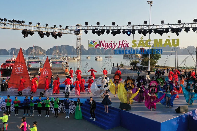 Carnaval mùa Đông: Đảo ngọc Tuần Châu bừng sáng sắc màu