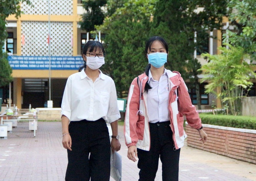 Hình ảnh thí sinh ở Kon Tum sau khi thi xong