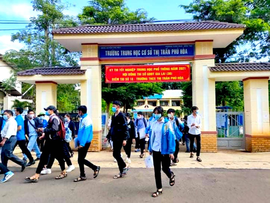 Trường THCS thị trấn Phú Hòa (huyện Chư Păh) là một trong các đơn vị để xảy ra sai phạm