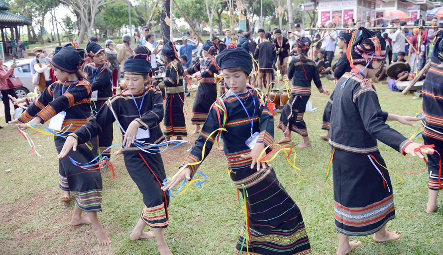 Festival văn hoá cồng chiêng Tây Nguyên đặc sắc văn hóa các dân tộc