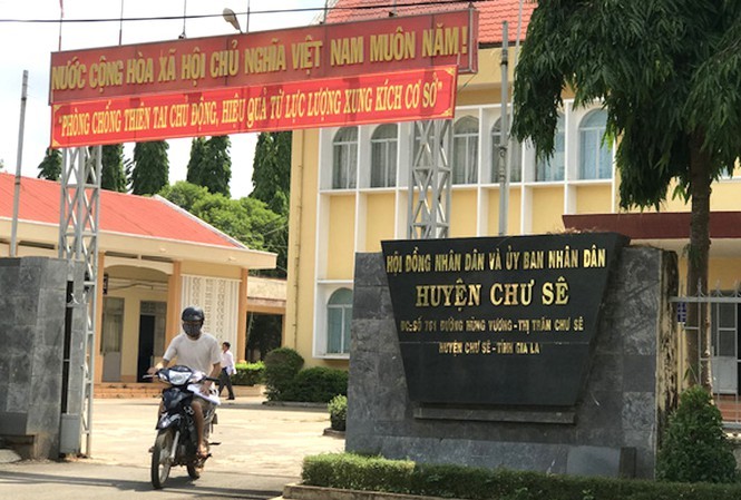 Trụ sở UBND huyện Chư Sê