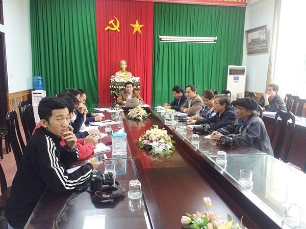 UBND huyện Krông Năng thông tin với báo chí về việc kỷ luật cán bộ huyện. Ảnh Lữ Hồ