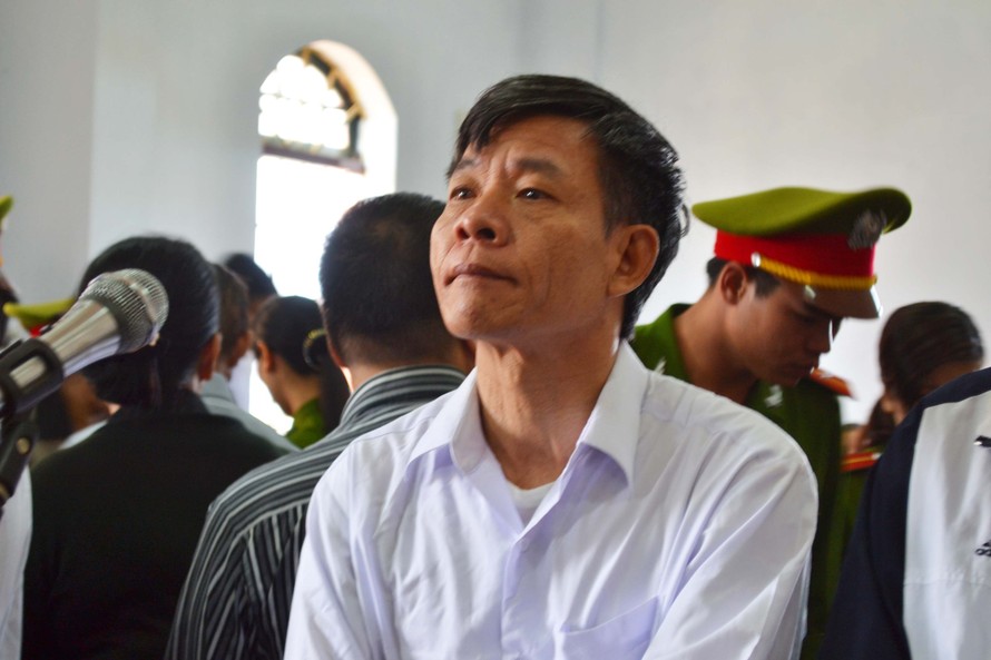 Bị cáo Vũ Việt Hùng kêu oan tại tòa 
