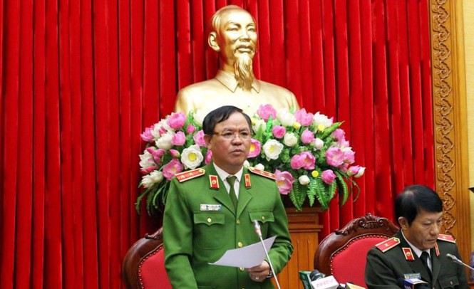 Trung tướng Trần Văn Vệ, Tổng cục trưởng Cảnh sát phát biểu tại buổi họp báo.