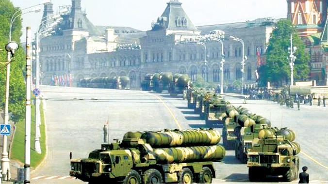 Nga tăng cường sức mạnh quân sự bất chấp khó khăn kinh tế. Ảnh: Getty Images.