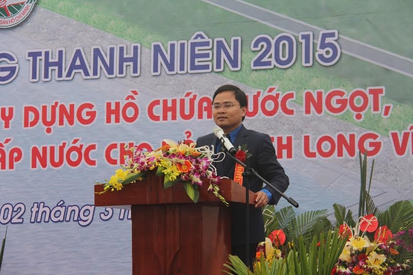 Anh Nguyễn Anh Tuấn phát biểu tại lễ khởi công