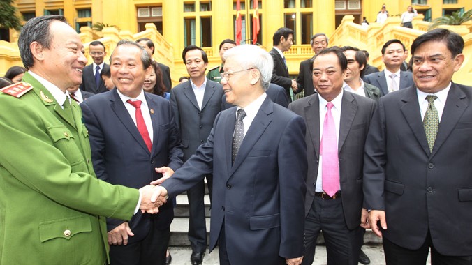 Tổng Bí thư Nguyễn Phú Trọng với các đại biểu. Ảnh: Trí Dũng.