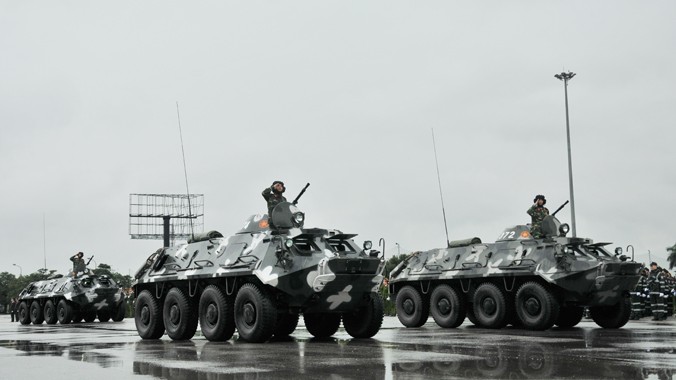 Lực lượng tham gia bảo vệ IPU 132 diễu hành chiều 24/3. Ảnh: Tuấn Nguyễn.