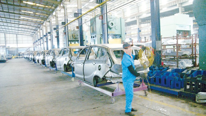 Thiếu vốn, mẫu xe cá nhân 4 chỗ do Vinaxuki sản xuất chỉ hoàn thành được phần khung và phải tạm dừng từ năm 2012 tới nay. Ảnh: L.H.V.