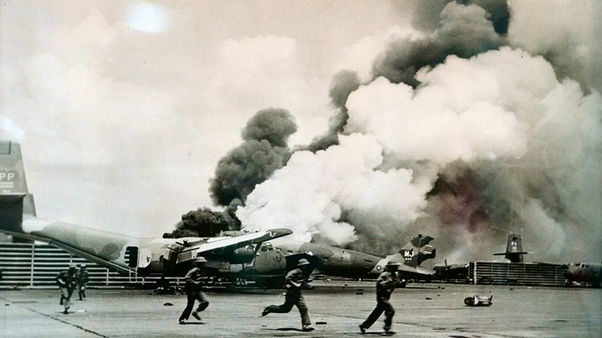 Quân đoàn 3 tấn công sân bay Tân Sơn Nhất ngày 30/4/1975.