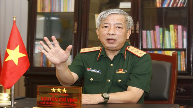 Thượng tướng Nguyễn Chí Vịnh, Thứ trưởng Bộ Quốc phòng trả lời phỏng vấn báo Tiền Phong. Ảnh: Như Ý.