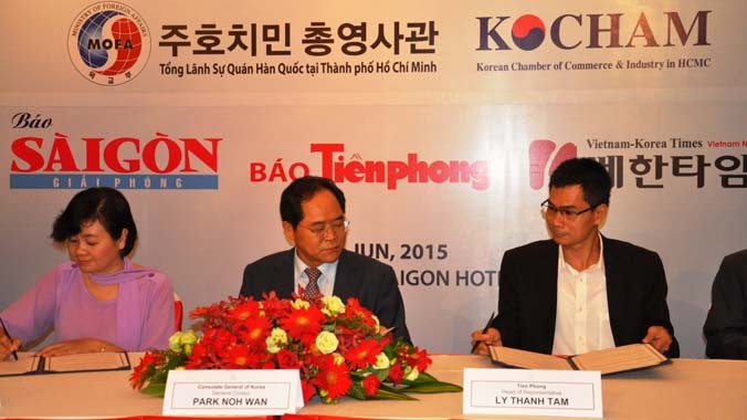 Tham gia buổi lễ ký kết có hơn 20 doanh nghiệp lớn của Hàn Quốc tại Việt Nam. Ảnh: Việt Văn.