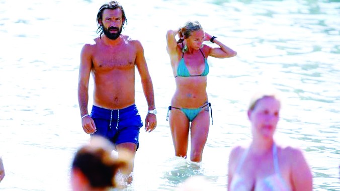 Pirlo cùng bồ mới vừa có kỳ nghỉ hạnh phúc tại Tây Ban Nha.