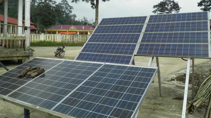 Ông Nguyễn Hữu Hoài đã ra quyết định phê duyệt dự án điện lưới chồng lên dự án điện mặt trời.